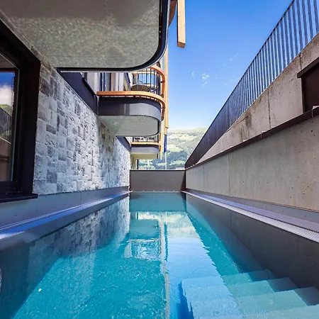 Apartment Modern With Balcony *