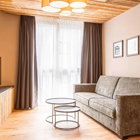 Apartment Modern With Balcony *
